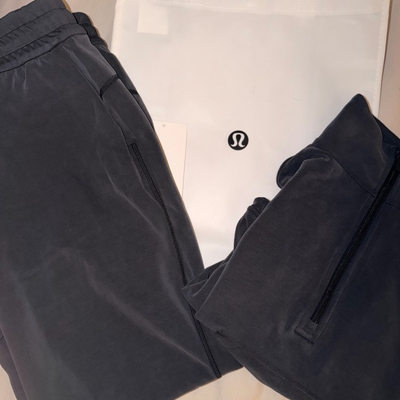 Lululemon Brushed soft streme hr jogger and soft streme half zip set, with tote - Picture 2 of 10
